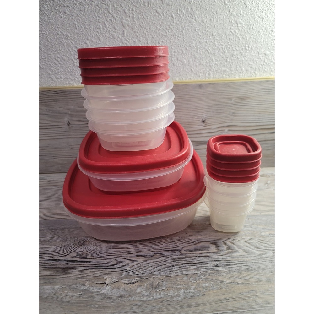 Rubbermaid 20-Piece Easy Find Lid Food Storage Set. USED